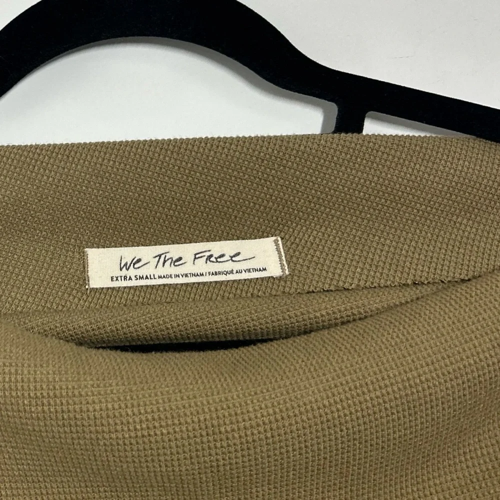 Free People Fuji Thermal Waffle Knit Long Sleeve Top size XS olive cozy comfy